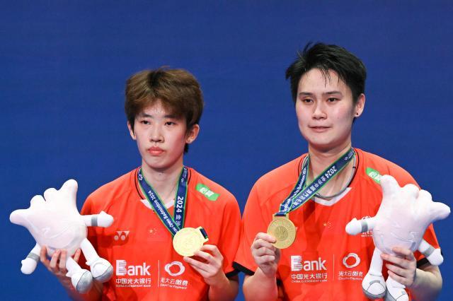 1727613822059031010.jpg (体育)(1)羽毛球——澳门公开赛:李汶妹_张殊贤女双夺冠XxjpseC007339_20240929_PEPFN0A001.jpg