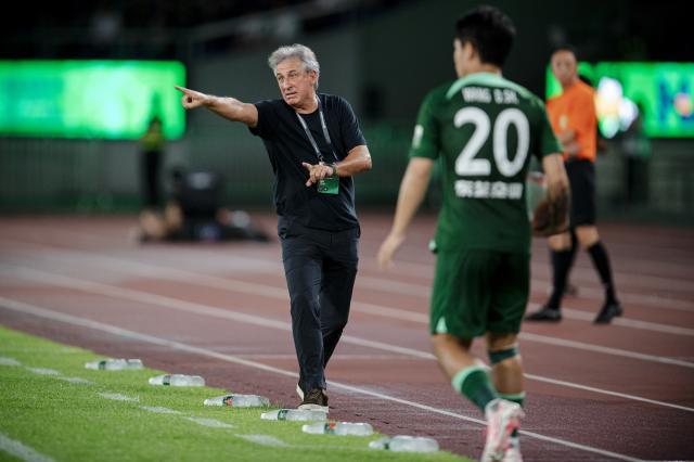 世界赛程-乔迪非常时期赢下非常胜利 浙江队：结果大于过程