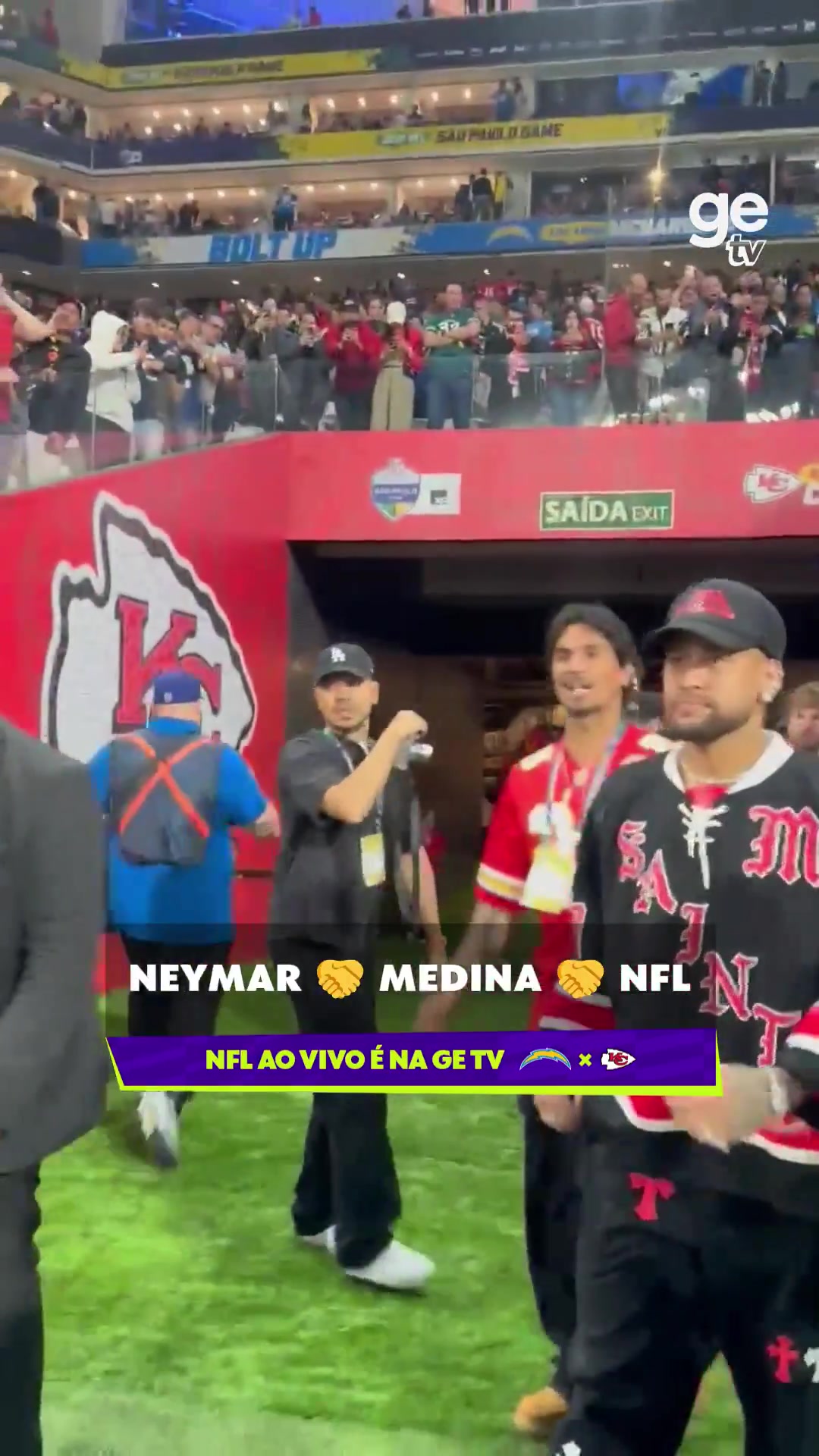 电竞竞猜-忙里偷闲，内马尔现场观战NFL橄榄球比赛