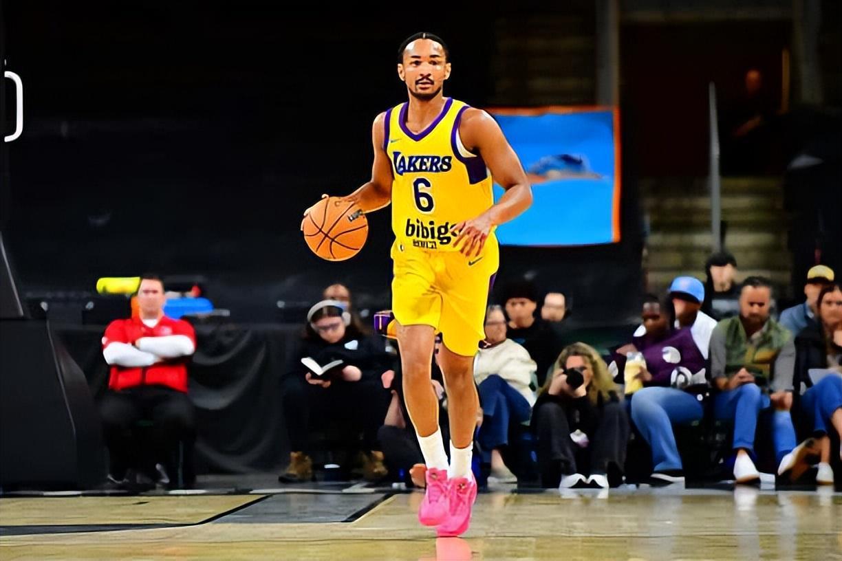 电竞竞猜-湖人用十日短合同签下二队超级得分手，他会给球队带来希望吗？