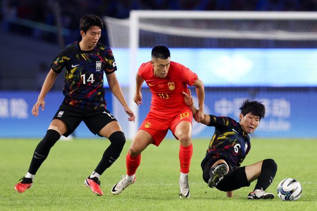 世界赛程-【亚运】戴伟浚中柱 中国0比2韩国无缘四强