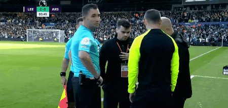 英雄联盟总决赛-【英超】萨卡破门 班福德失点 利兹联0比1阿森纳