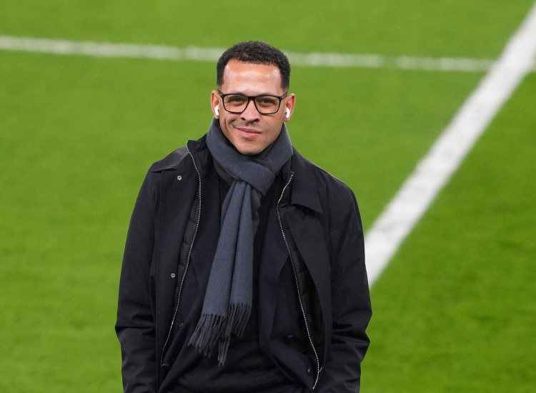 世界赛程-镜报：罗塞尼尔让越界阿森纳助教“滚X”，他逐渐获蓝军球迷信任