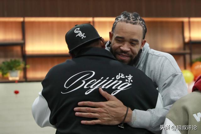 电竞竞猜-北京男篮官方：全队对麦基的到来表示欢迎 也向马帝昂致以诚挚感谢