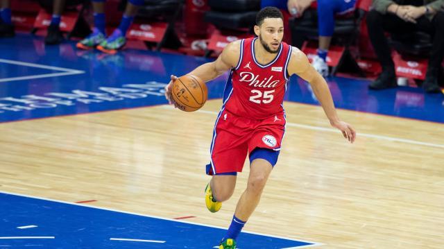 注册观看-用三双回击交易流言 西蒙斯留队却难寻永恒避风港